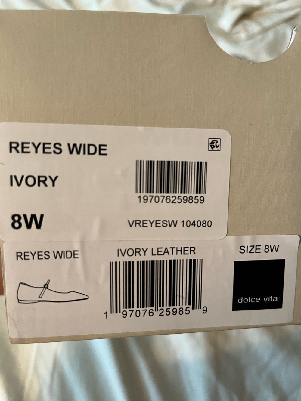 Dolce Vita Ivory Leather Reyes Wide Flats